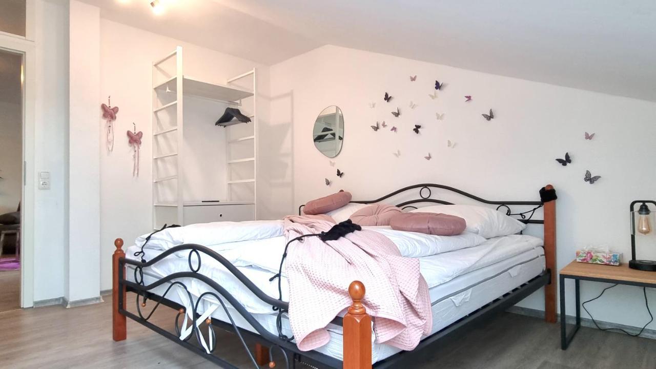 Apartment Wohnung: Beast. Bis 6 Personen, Klima, Massageliege, 3x Tv Cremlingen